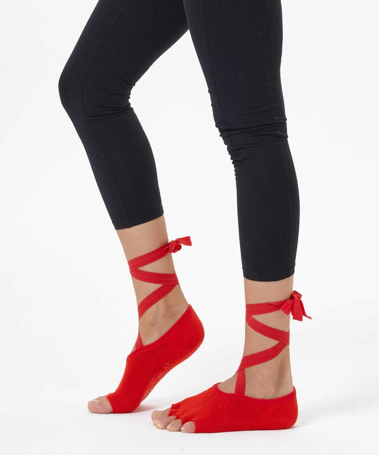 Kırmızı Kayışlı Yoga &amp; Pilates Çorabı
